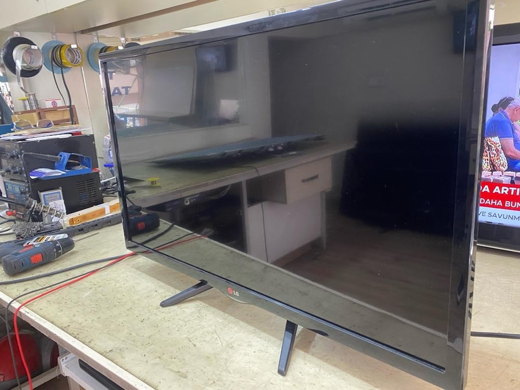 İNTERNET BAĞLANTILI LG 32 LED SMART TV 82 EKRAN - 3