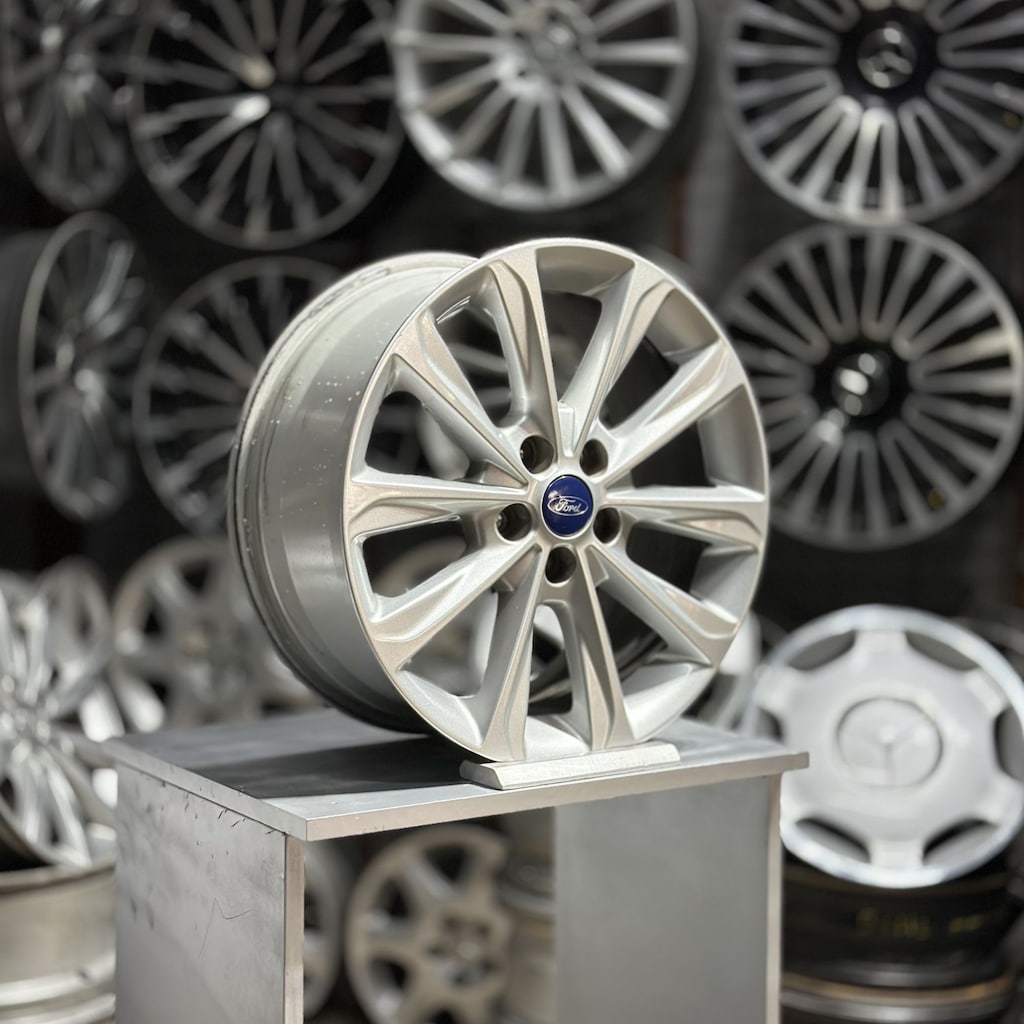 17 inç 5x108 Ford Kuga Orijinal Ekipman Jant Takımı 2. El - 2