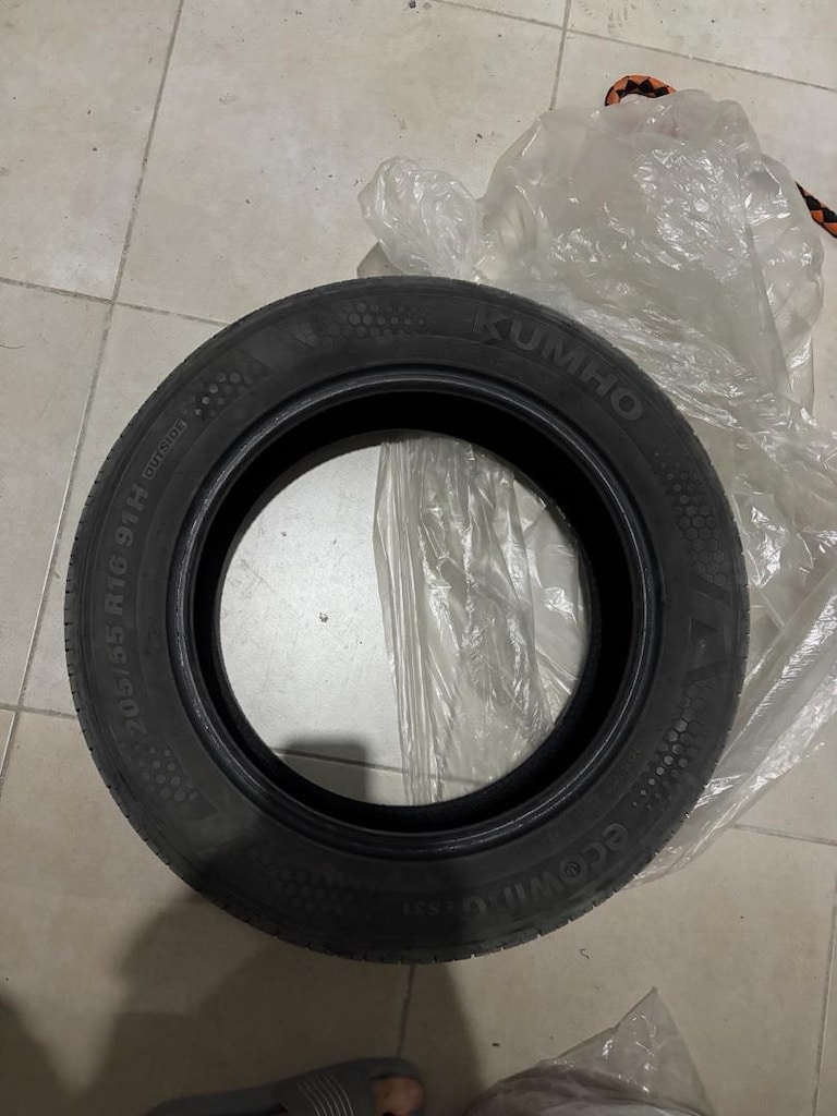 4adet yazlık kumho lastik sıfır gibi - 2