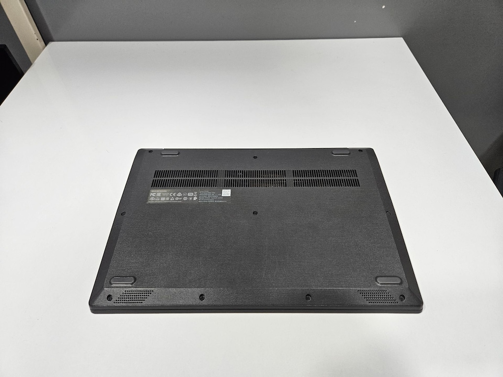 LENOVO İ5 8.NESİL + 8 GB RAM +SSDLİ+ NVİDİA MX110 2 GB - 6