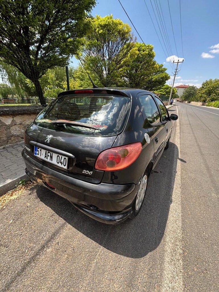 SAHİBİNDEN 2006 MODEL PEUGEOT 206 FELİNE 1.4 BENZİNLİ MANUEL HATASIZ - 11