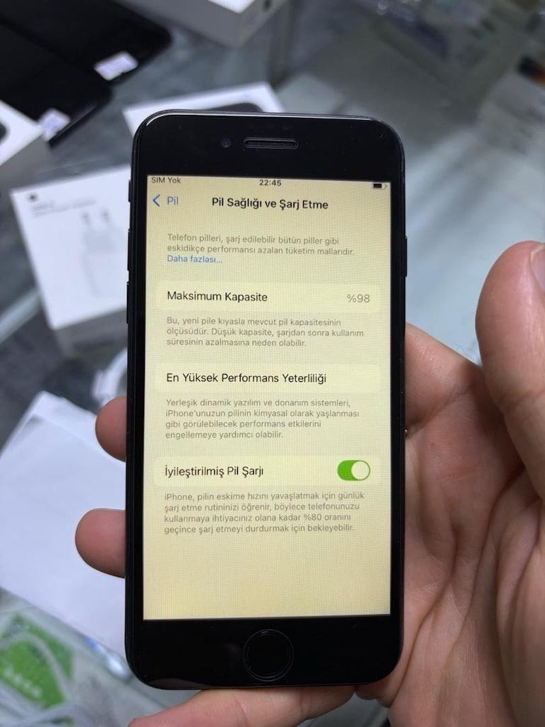 MÜHENDİSCELL’DEN İPHONE SE 3.NESİL İOS 18 PİL%98 KUTU FATURALI - 6