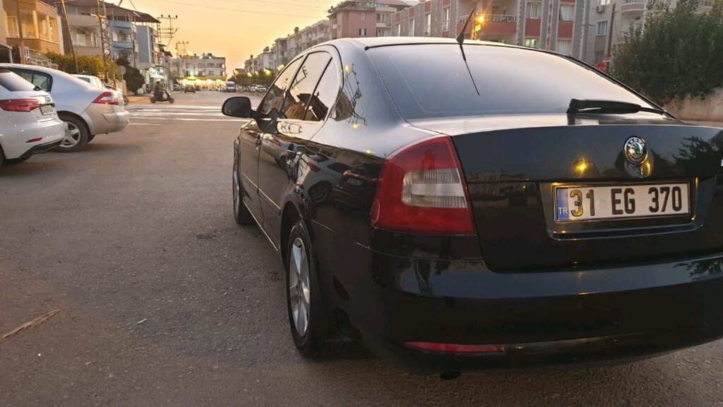 üst açarlı ful paket 1.6 tdi otomatik octavia - 12