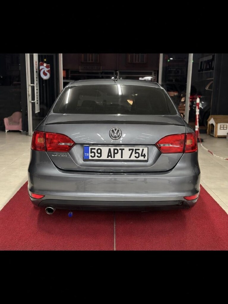 Volkswagen Jetta – Temiz ve Bakımlı - 2