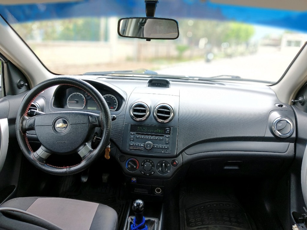 2012 model chevrolet aveo - 16