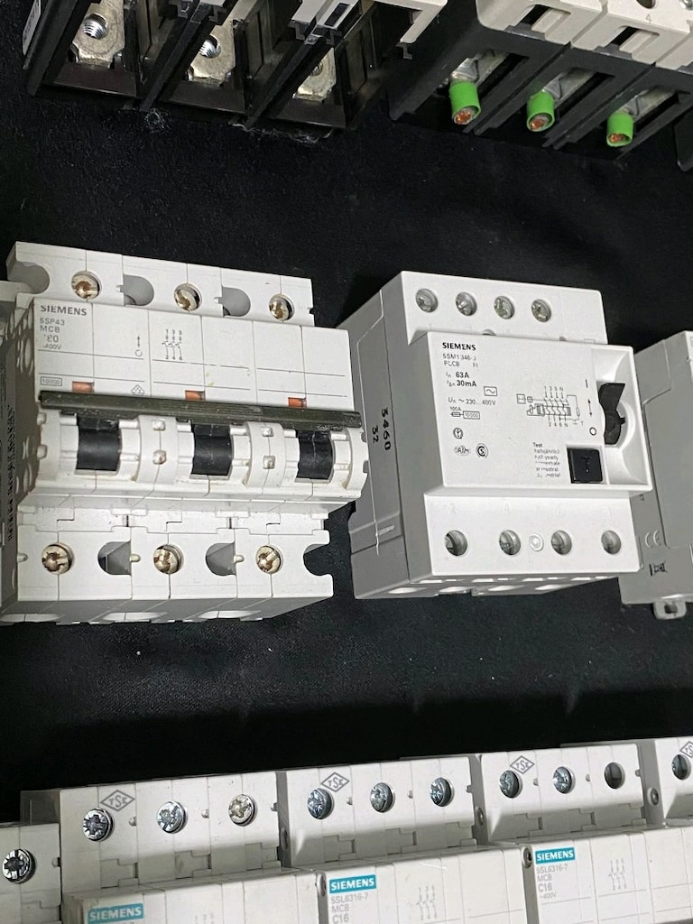 OTOMAT SİGORTALAR, ŞALTERLER, ZAMANLAYICILAR - 3