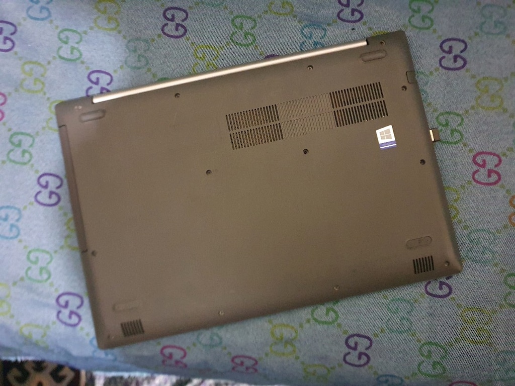 Lenova idaepad 330 - 4