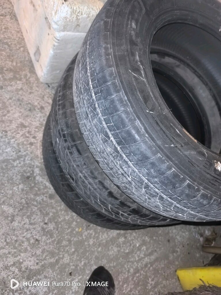 215 65 16 c lastik brestone - 2
