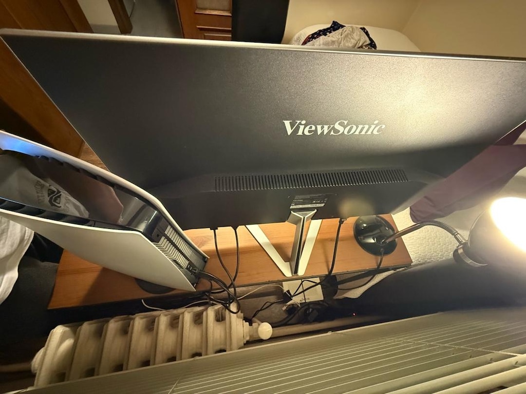 ViewSonic 32” 4K Monitör Kusursuz Kutulu
