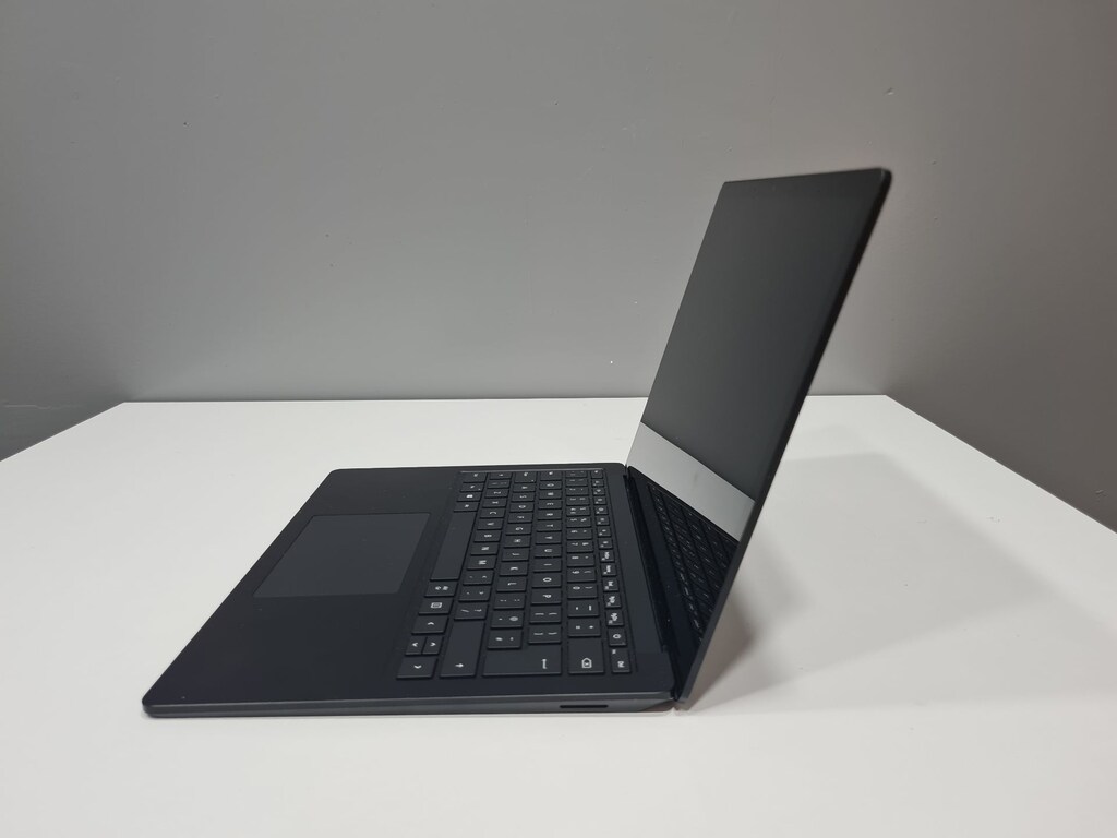 MİCROSOFT SURFACE + İ7 10.NESİL + DOKUNMATİK EKRAN + 16 GB RAM - 4