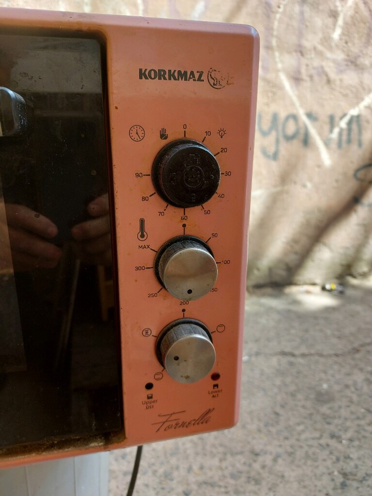 fırın 58x44x30 ölçüsünde korkmaz marka sağlam çalışıyor zaman ayarlıdı - 8