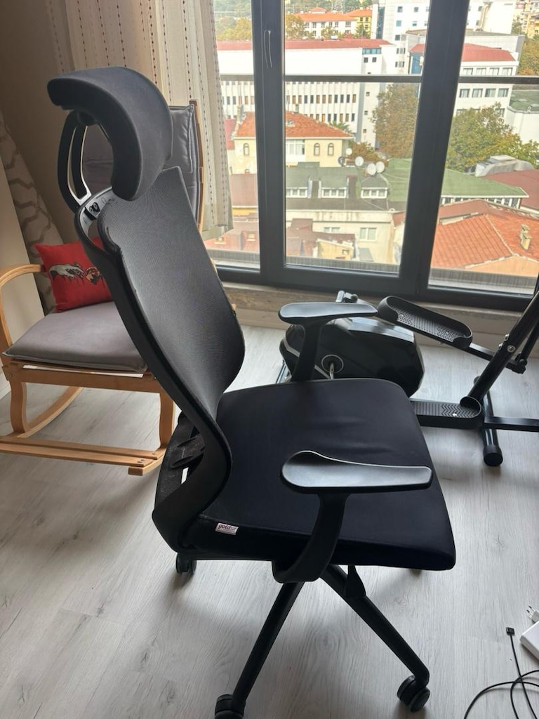 Ergonomik Fileli Ofis Koltuğu, Başlıklı, Siyah (Koçtaş) - 2