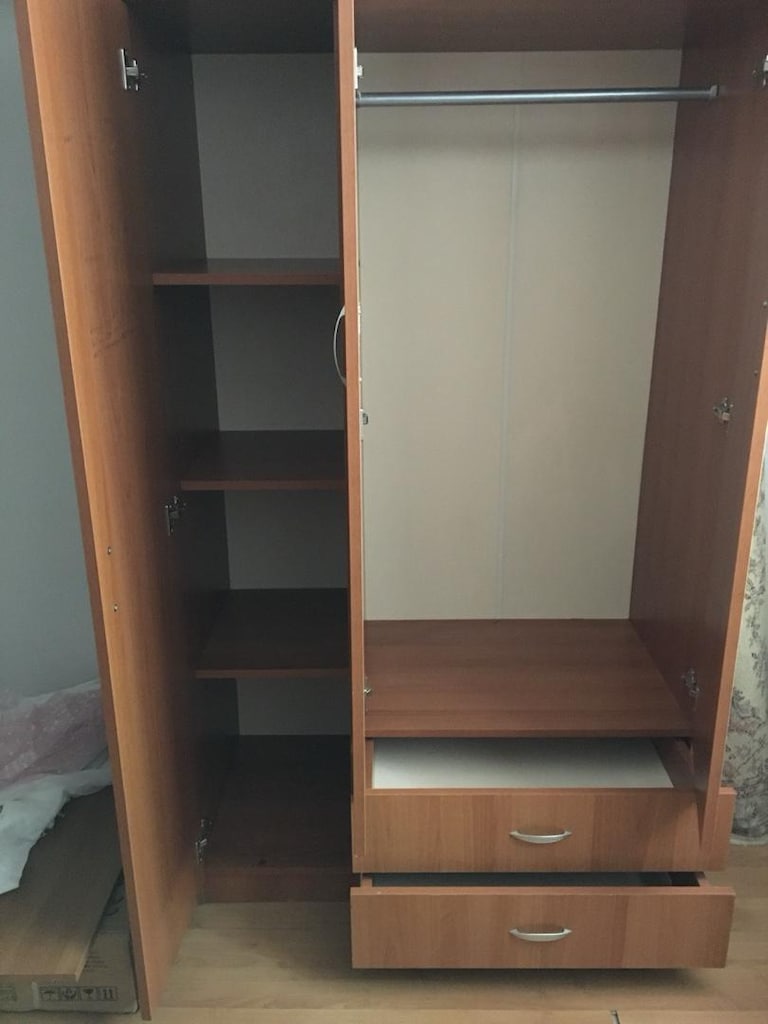 Bahçe katından ( giriş katından )teslim Çok Sağlam 3 Kapılı Gardırop - 2