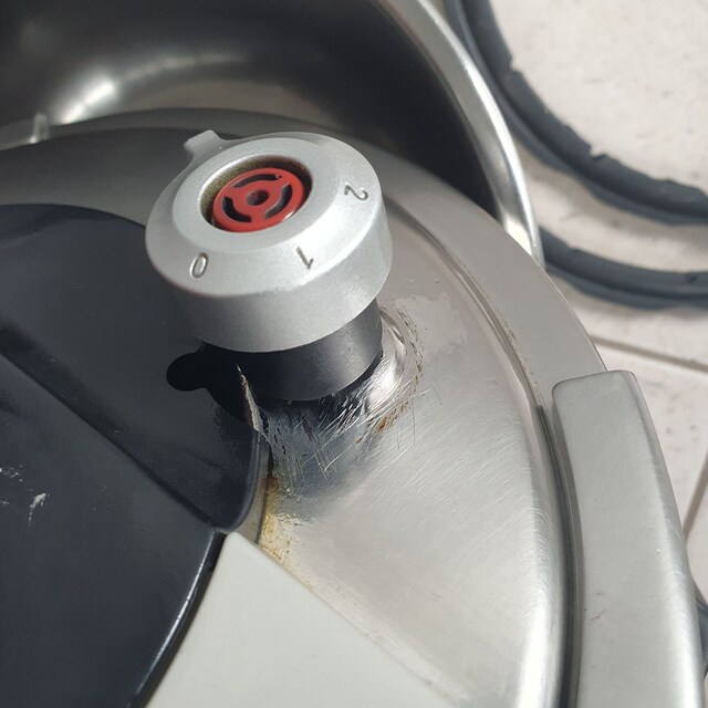 Tefal düdüklü tencere 6 litre - KULLANILMIŞ