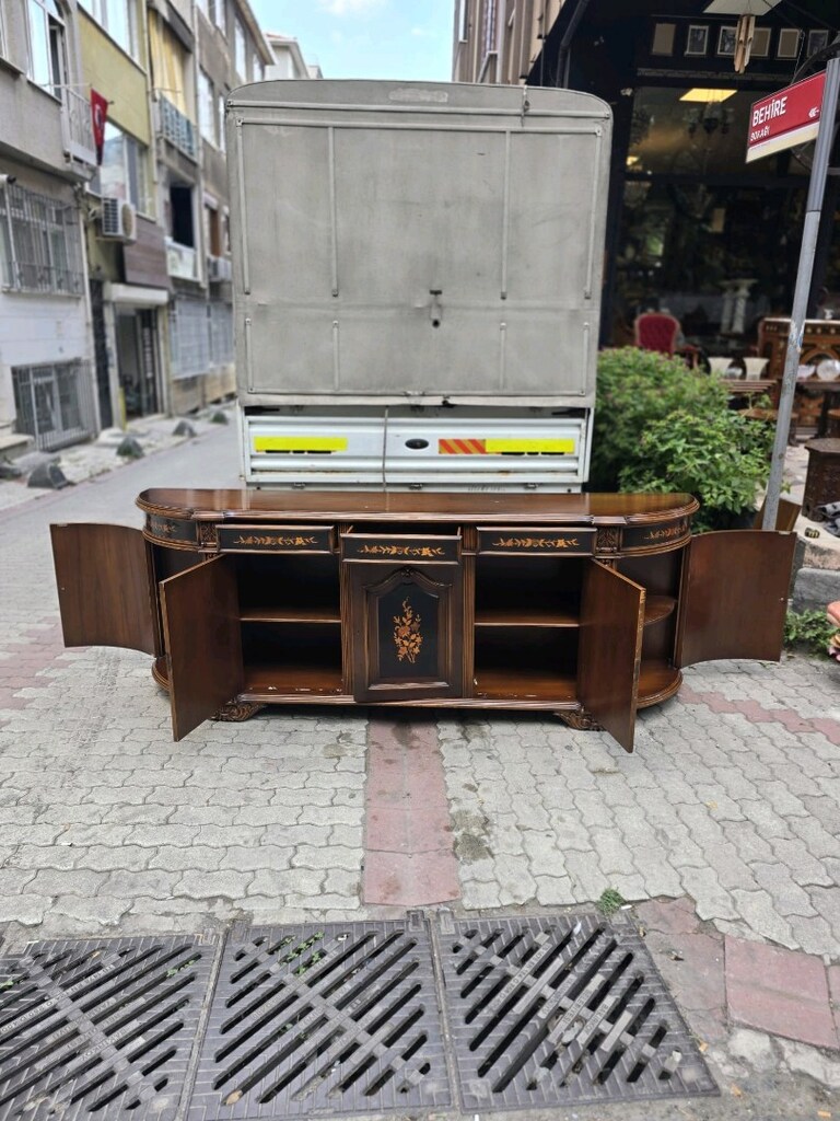 Klasik Marküterili Konsol - 7