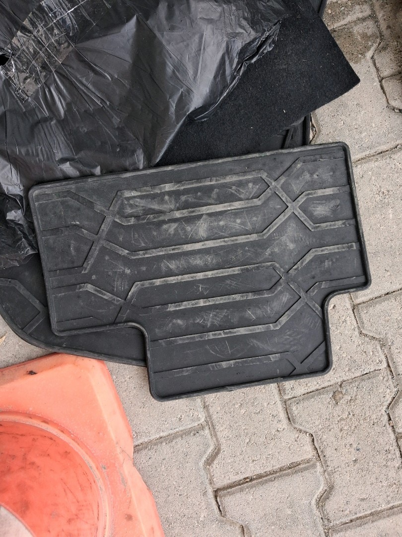 az kullanılmış oto paspas - 2