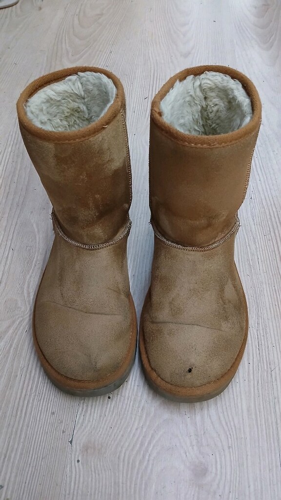 37 numara ugg yünlü bot