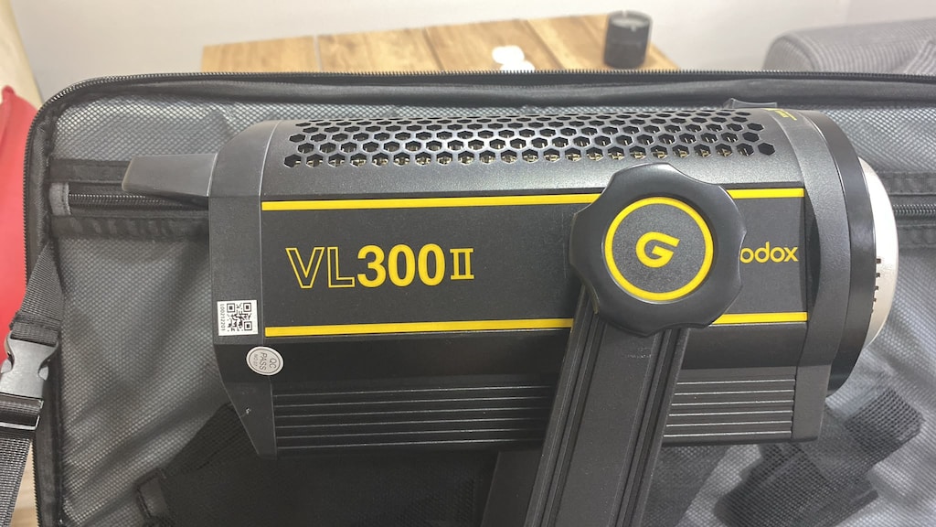 Godox VL300II 2'li LED Işık Seti + 2 Softbox + 2 Işık Ayağı + Çanta - 4