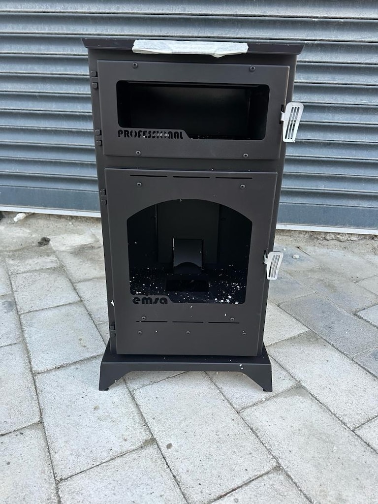 Fırınlı pelet sobası camlı fırınlı pelet sobası