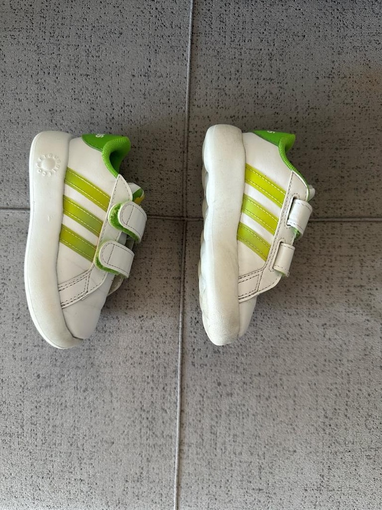 Adidas Kız çocuğu Ayakkabı 23,5 Numara - 2