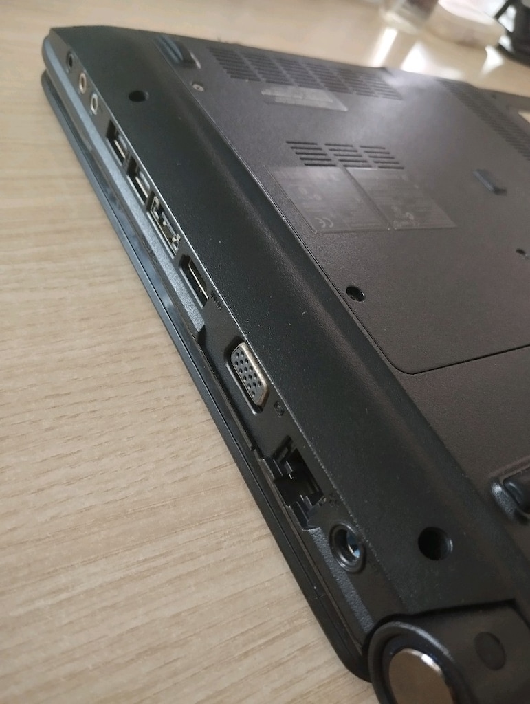 Acer 5739G - 4