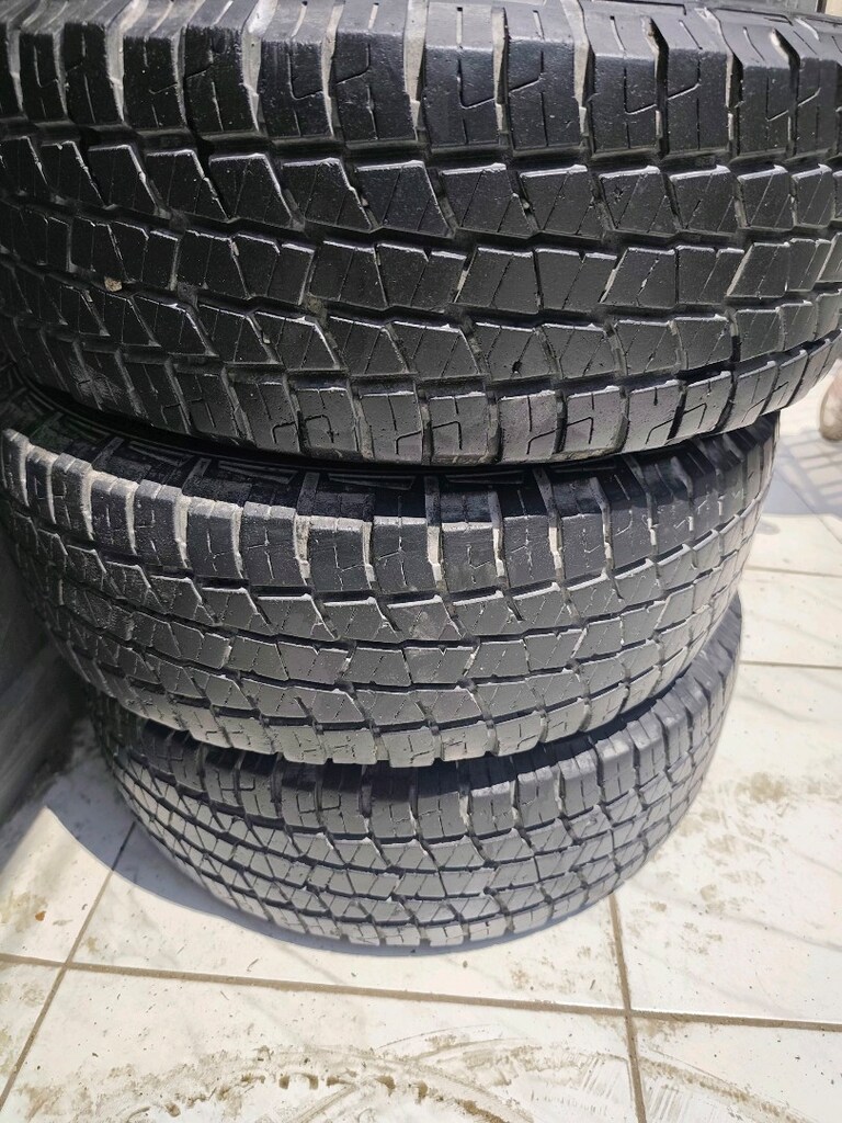 215 65 16 3 adet lastik Petlas marka - 9