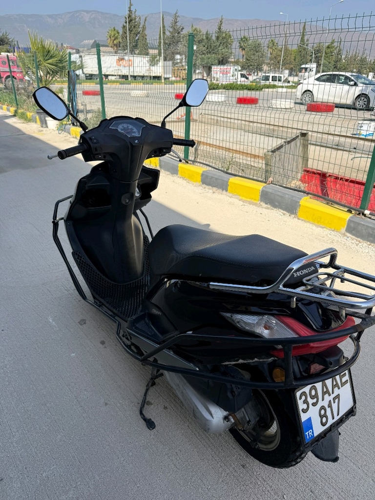 Honda activa s 125 - 6