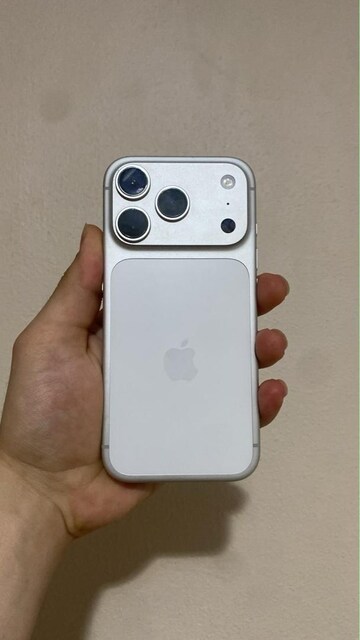 iPhone 17 pro TR 256 gb 3 aylık