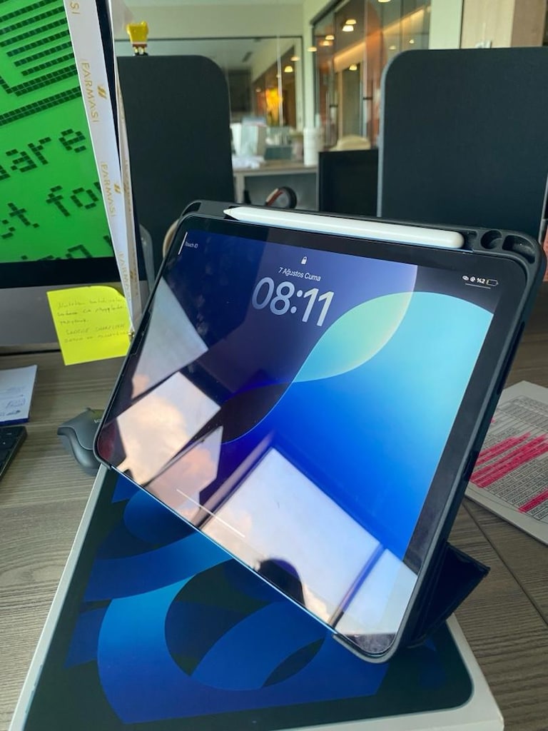 Apple iPad Air 5 64GB M1 Wi-Fi + Pencil 2 Sıfırdan Farksız - 3