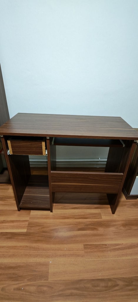 ÇEKMECELİ BİLGİSAYAR MASASI - 5