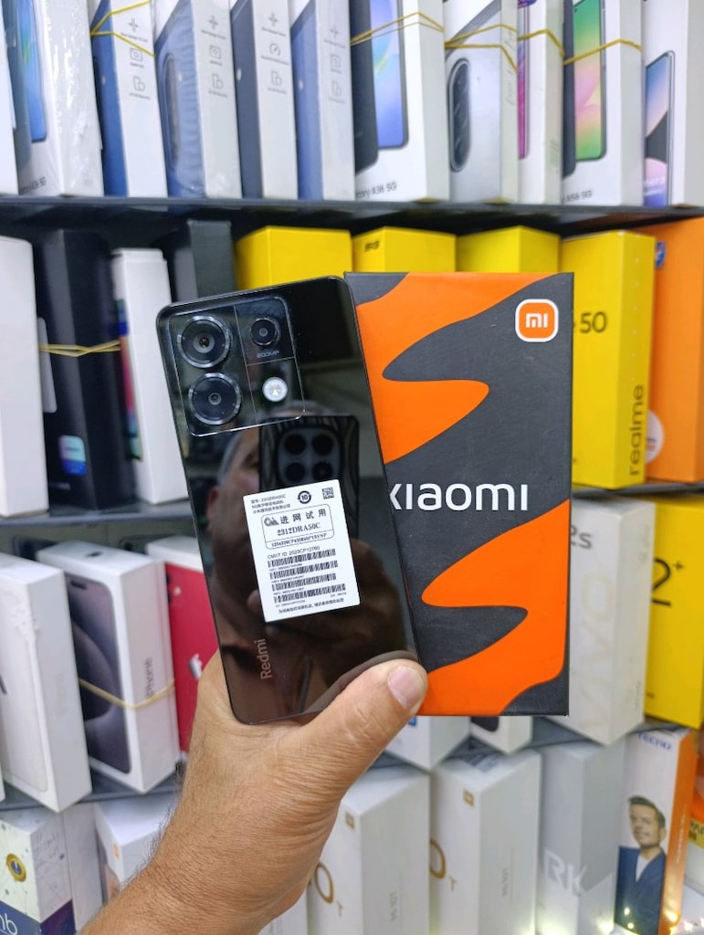 2. EL GLOBAL VERSİYON REDMİ NOTE 13 PRO 5G 256 GB 8+8 GB RAM 200 MP K - 3