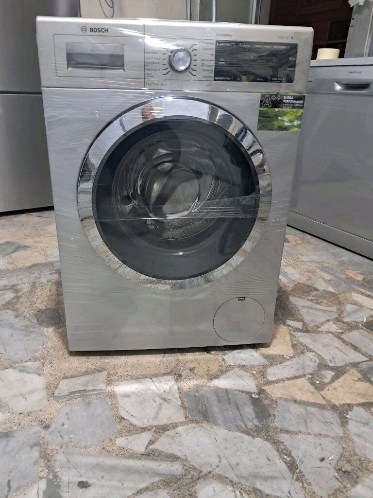 sıfır gibi bosch marka 9kloluk camaşır makinesi 9.500tl - 9