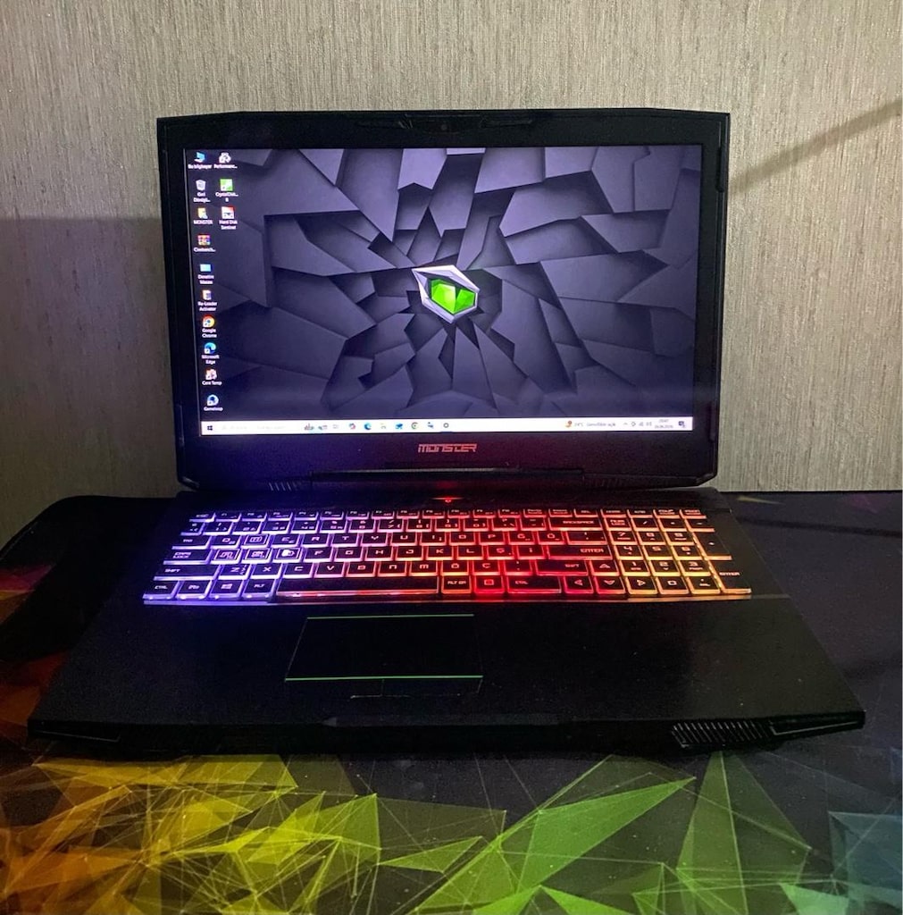 MONSTER-GTX 1070 8GB 256Bit-16GB DDR4-500GB m2 SSD-i7 GAMİNG LAPTOP - 2