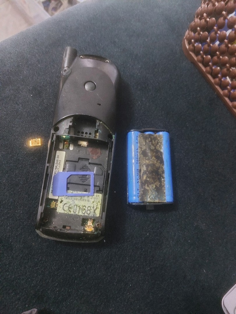 Motorola tuşlu cep telefonu. pili bitik - 5