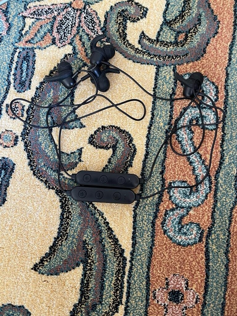 Kablolu Bluetooth kulaklık - 4