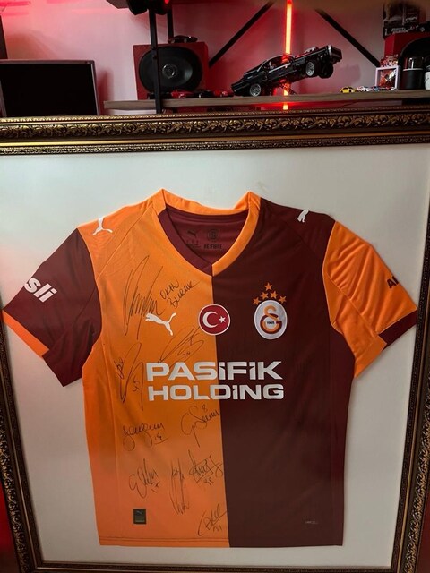 2025-2026 (M) Beden 18 Futbolcu İmzalı GS Forması