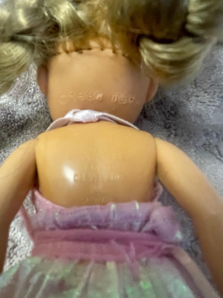 Lady LovelyLocks oyuncak bebek - 3