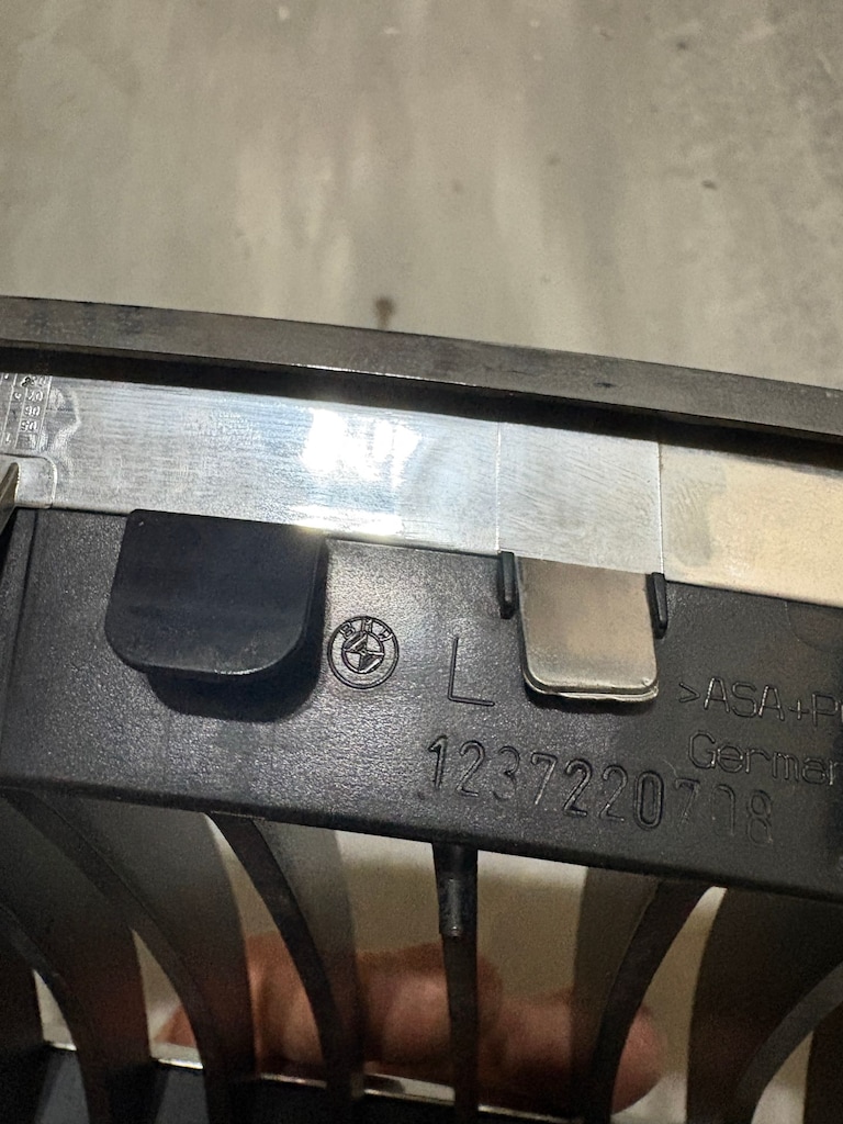 bmw e90 sol ön panjur böbrek orjinal 224059-10 - 10