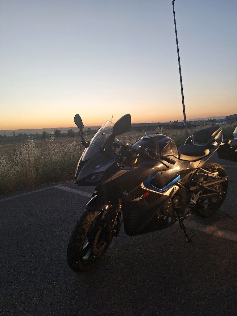 RKS SRK 125 R - 2