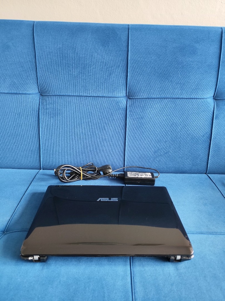 Asus Laptop İ3 İşlemci 4 GB Ram + 320 GB HDD Hafıza - 10