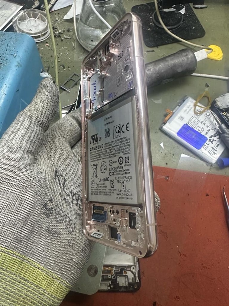 Samsung s22 orijinal çizgili ekran - 4