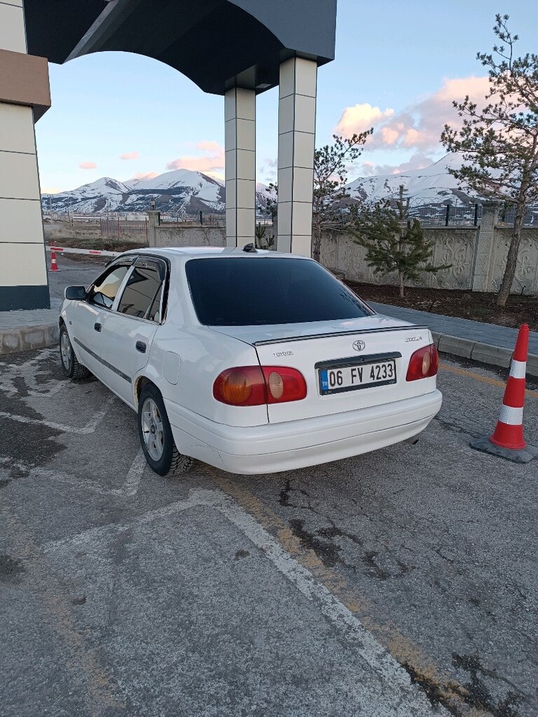 Toyota Corolla 1.6 vvti - 8