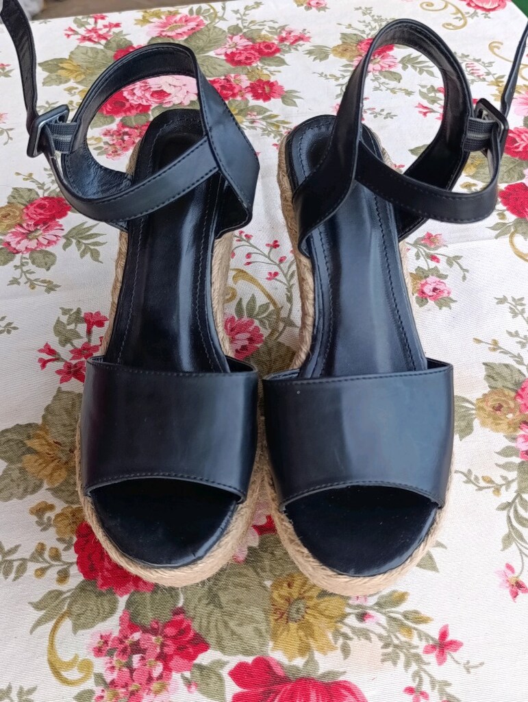 Siyah dolgu topuklu hasır tabanlı platform sandalet - 3