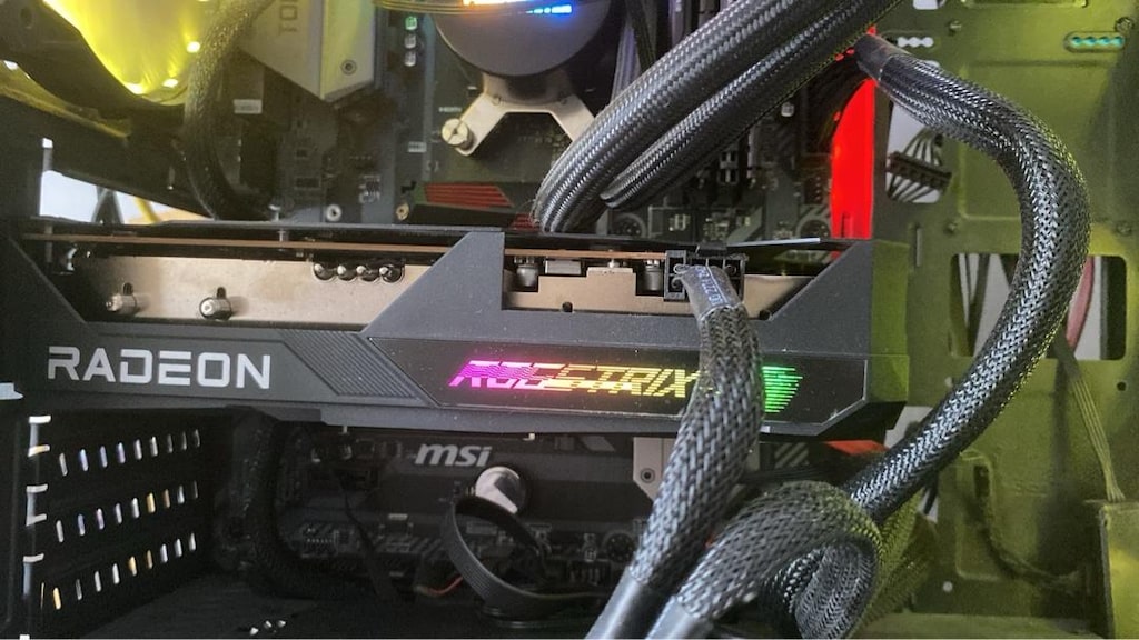 Asus Rog Strix Rx 6650 XT Oc Edition - 4