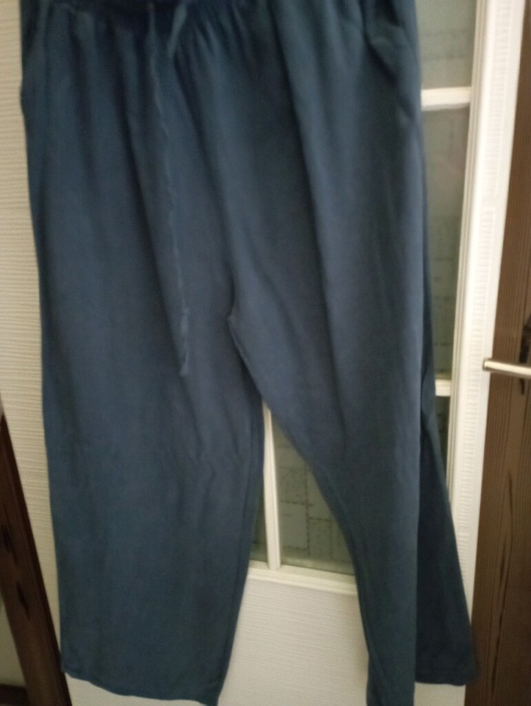 Bayan pantolonu