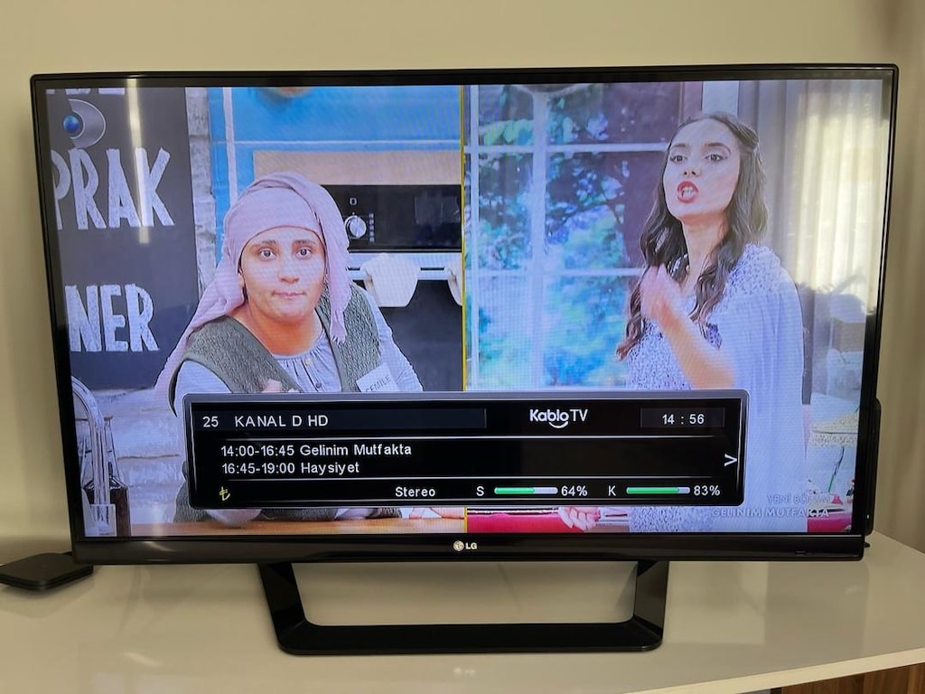 LG 55” Full HD Smart TV + Xiaomi Mi Box S 4K - 2