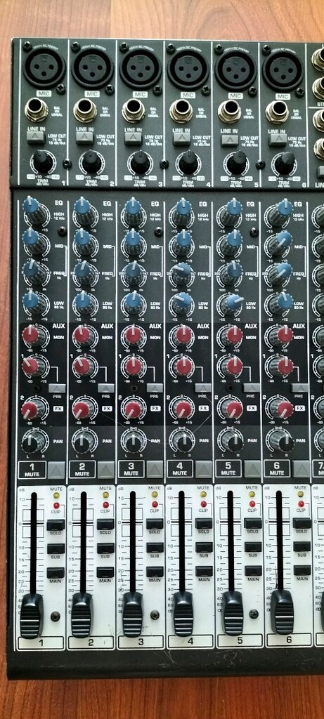 Sahibinden Temiz Behringer Xenyx 1832FX – 18 Kanal Efektli Mikser - 3
