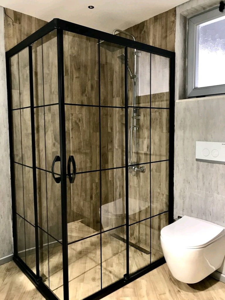 DUŞAKABİNDE FIRSAT - 12