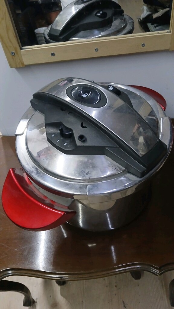 Emsan Fastcook model bir düdüklü tencere 7 lt. - 2