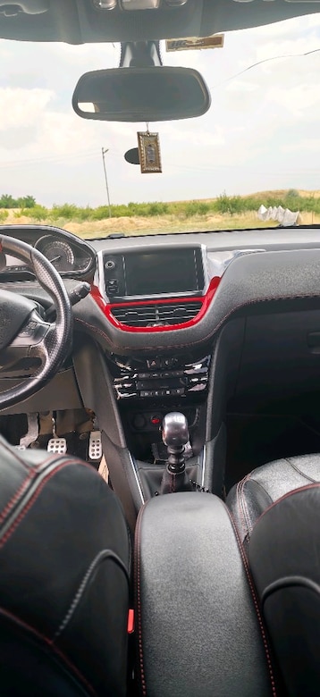 Peugeot 208 gti stock değişensiz hasarsız 2014 çıkışlı - 9